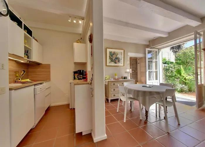 320 Les Gouverneurs 13 Maison Avec Cour Et Garage