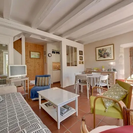 Villa 320 Les Gouverneurs 13 Maison Avec Cour Et Garage *