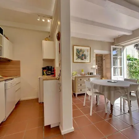 320 Les Gouverneurs 13 Maison Avec Cour Et Garage